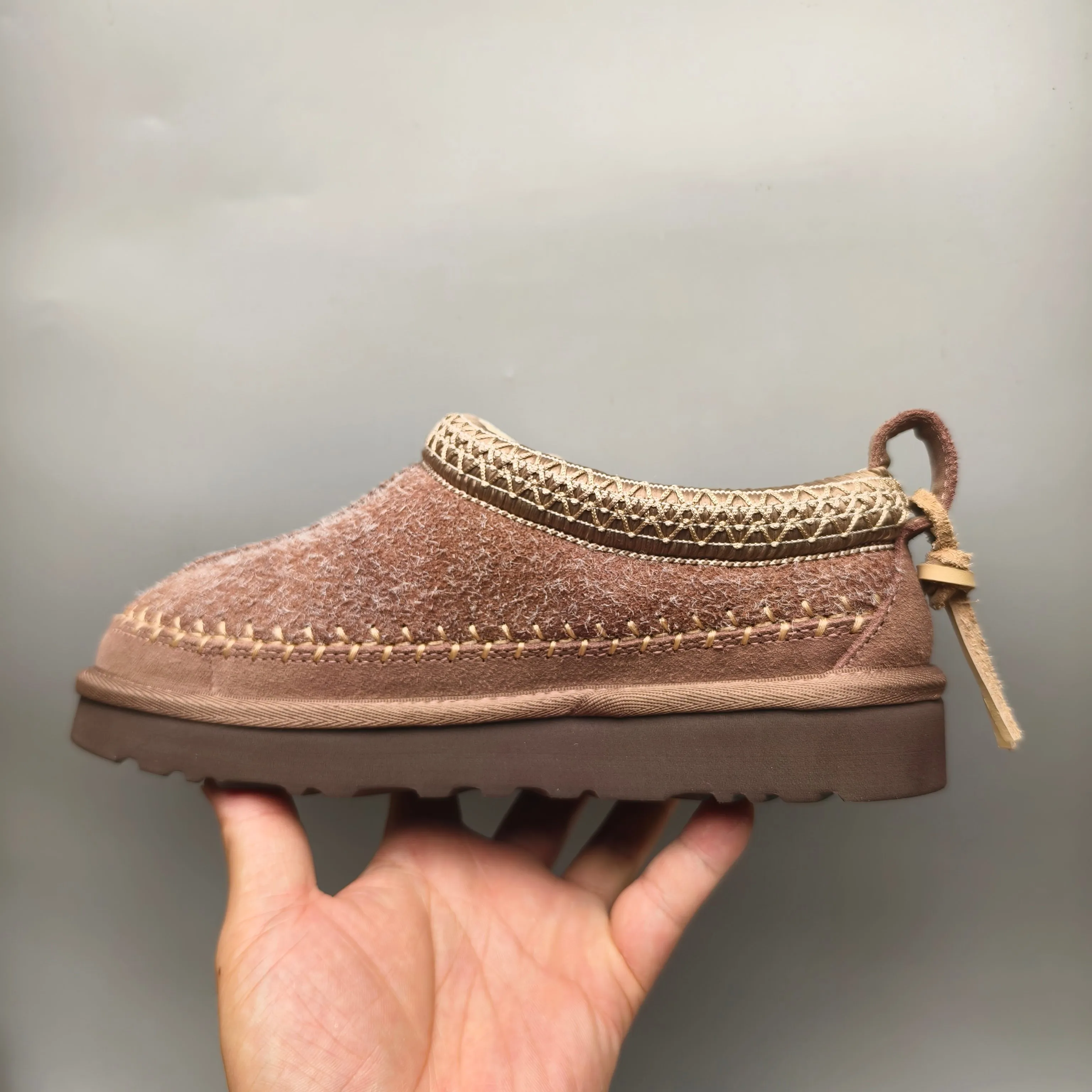 💰520 UGG sheepskin all-in-one snow boots 1444 ethnic style anti-suede back strap women's shoes color: sand brown matching size: 35-40